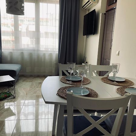 Beach Residence Pomorie Bagian luar foto