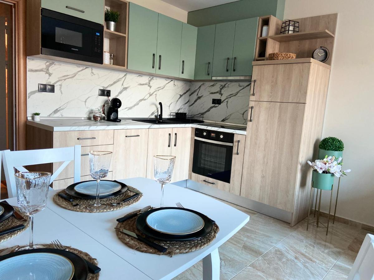 Beach Residence Pomorie Bagian luar foto