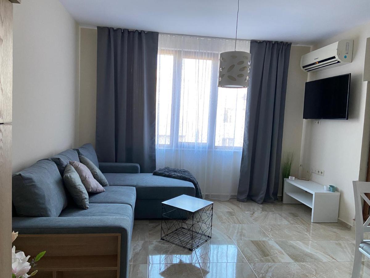 Beach Residence Pomorie Bagian luar foto