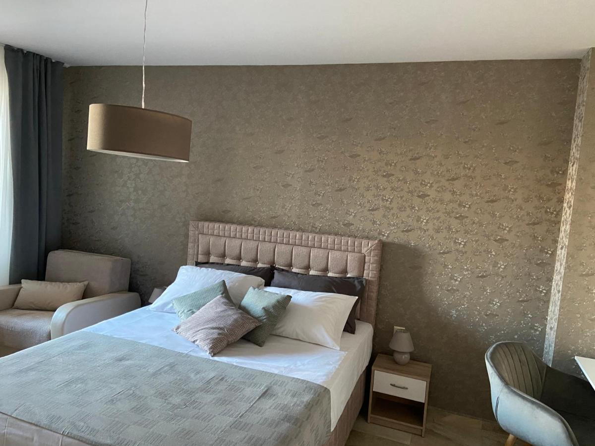Beach Residence Pomorie Bagian luar foto
