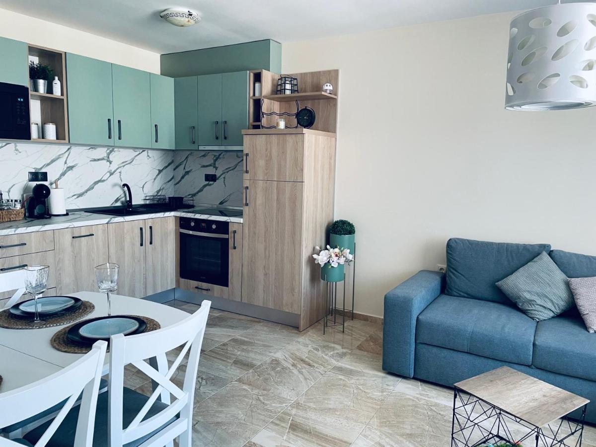 Beach Residence Pomorie Bagian luar foto